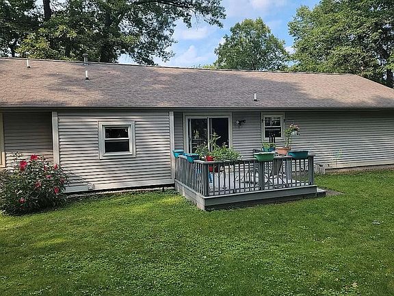 2nd image of 15210 Grand Oak Dr