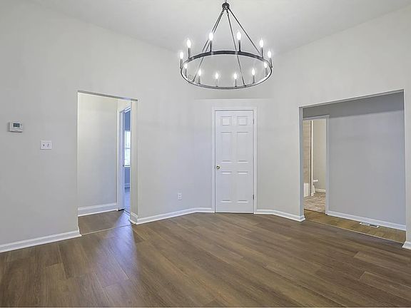 3rd image of 315 Adela Ave