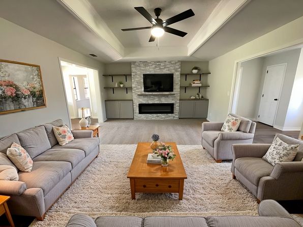 316 Diamond Ln, Burleson, TX 76028
