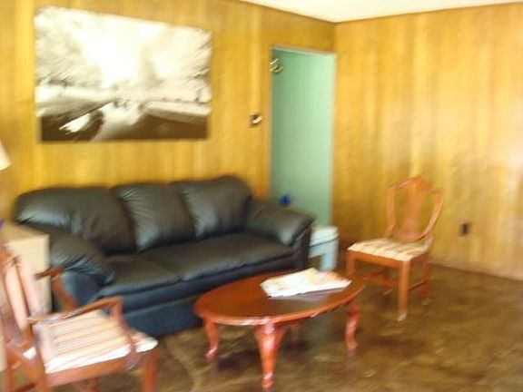5th image of 2220 Palos Verdes Pl