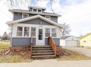 210 Jefferson St, Hudson, IA 50643
