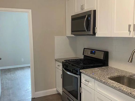 2nd image of 2132 S 7th St Floor 3