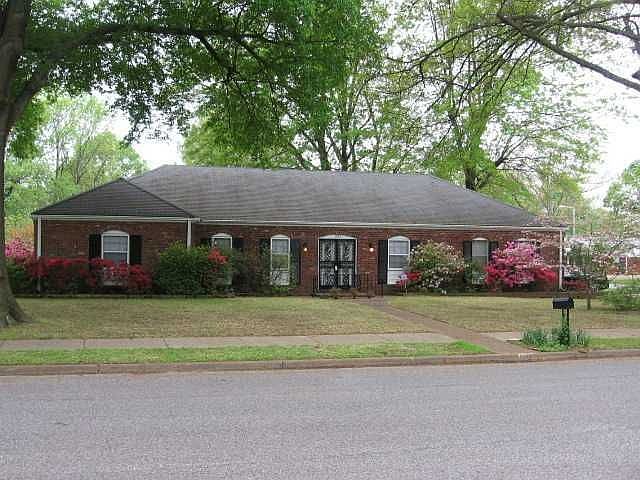 1st image of 5889 Macleod Dr