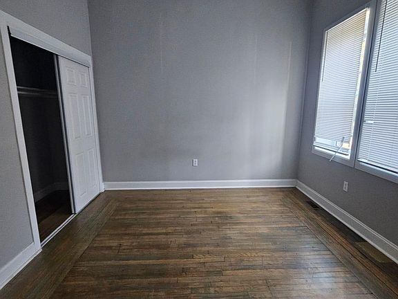 3rd image of 151 Howard Ave #1R