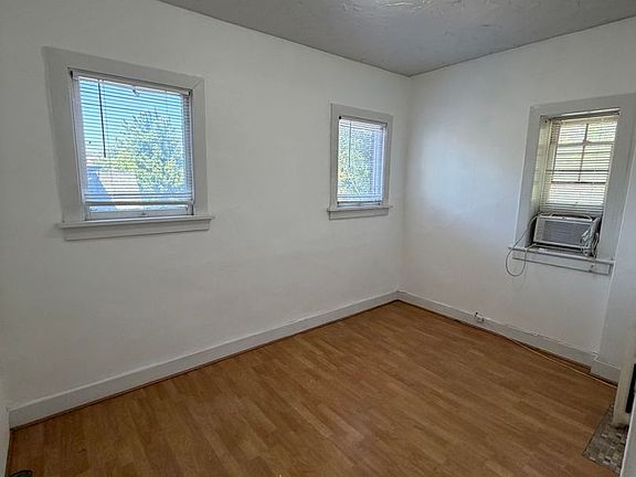 2nd image of 765 E 200 S APT 2