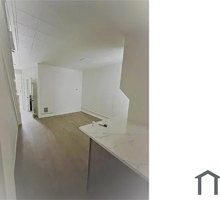 905 N Saint Bernard St — Photo 12