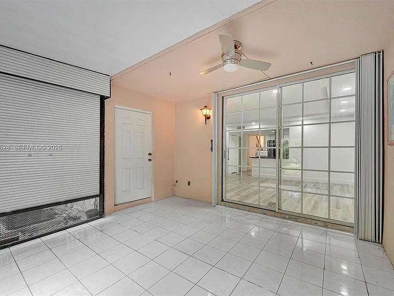 1001 Three Islands Blvd #28 — Photo 16