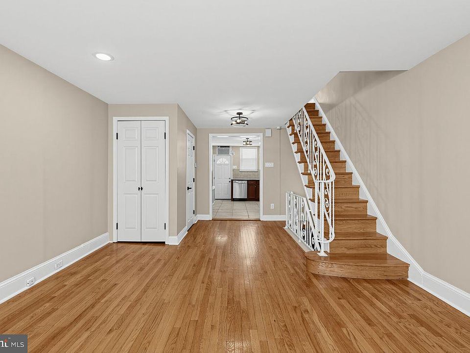 1st image of 2405 S Warnock St