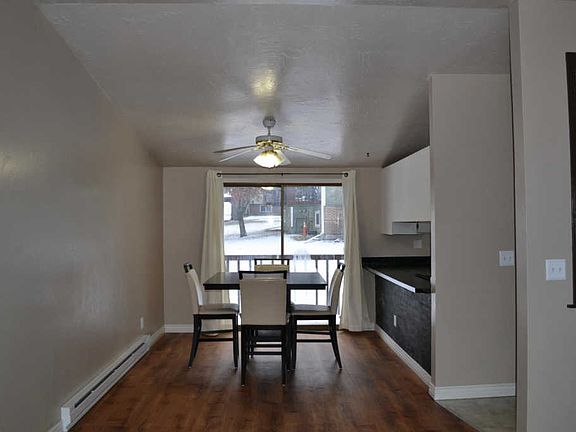 2nd image of 2200 Garland Dr APT 12