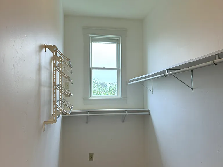 215 Woodrow Ave — Photo 14