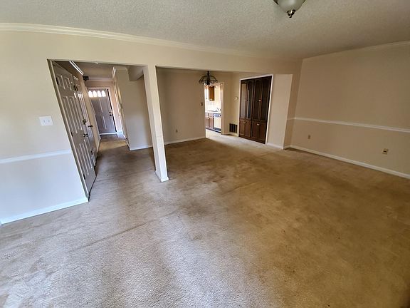 3rd image of 6297 Kirby Downs Dr