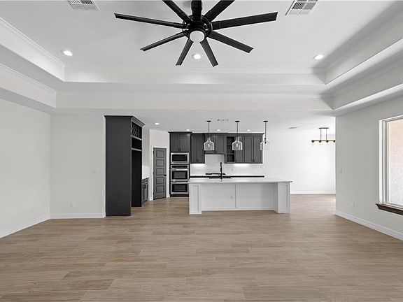 4th image of 4205 Karo Dr