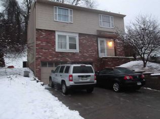 936 Hurl Dr, Pittsburgh, PA 15236