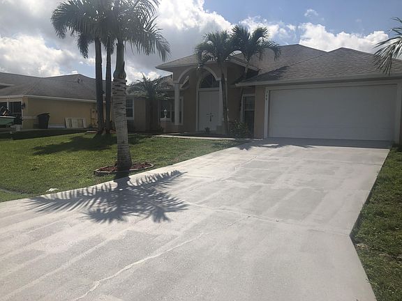 2nd image of 360 SW Millard Dr