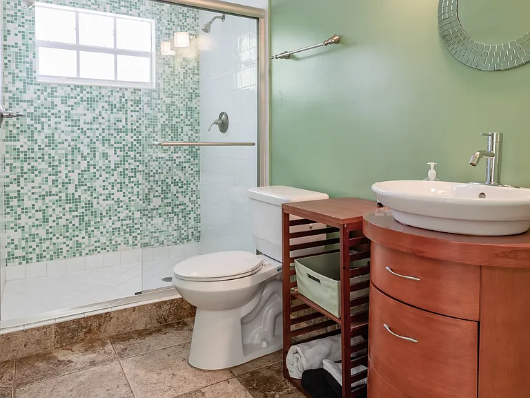 3205 Canal Dr — Photo 36