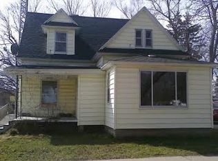 11 North St, Kent City, MI 49330