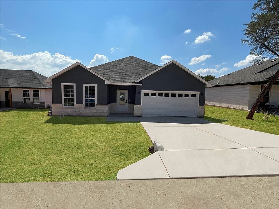 1st image of 2301 Forest Hill Ln