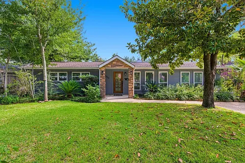 1320 Woodvine Dr Photo 1