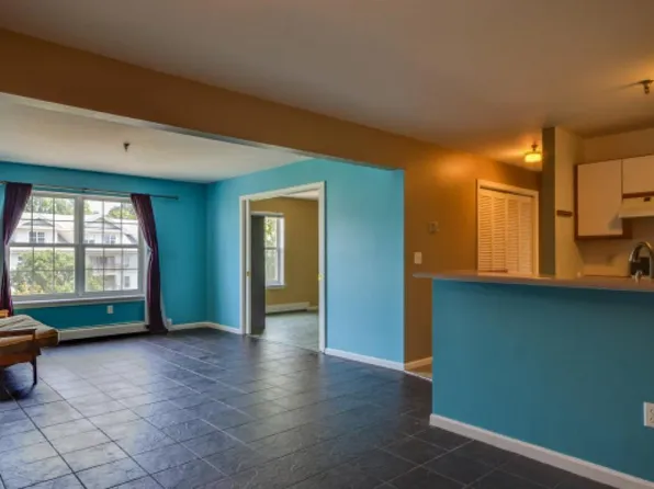 372 Hildred Dr #372, Burlington, VT 05401