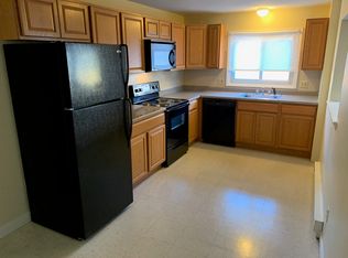 41 Fairmount Pl APT 5, Leominster, MA 01453