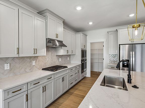 2nd image of 4025 Wesley Chapel Way