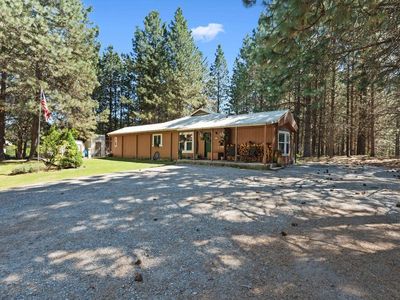 490 Samuels Rd, Sandpoint, ID, 83864
