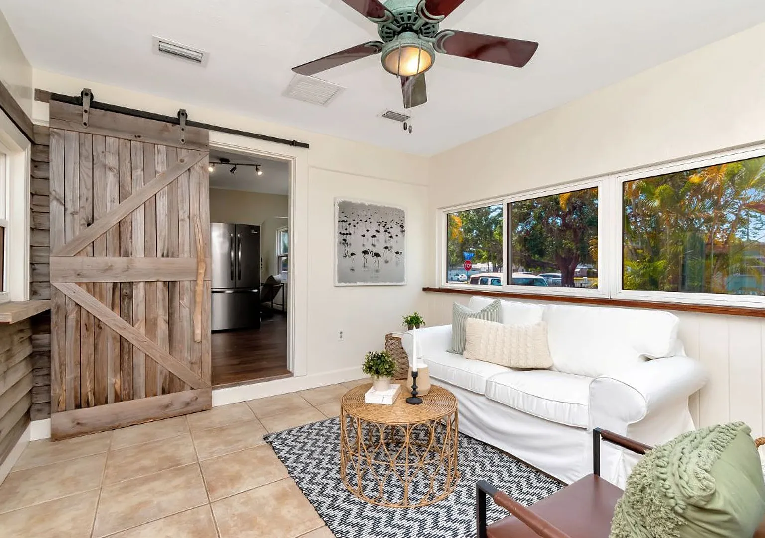 4/2 Home Charming Gulfport Home Featuring Nice Upgrades — Photo 2