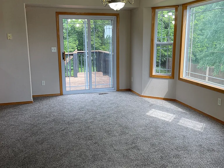817 E Hedgewood St — Photo 2