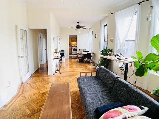 Rented by Triplemint | media 12