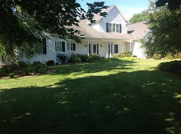 1st image of 126 Woodside Ct