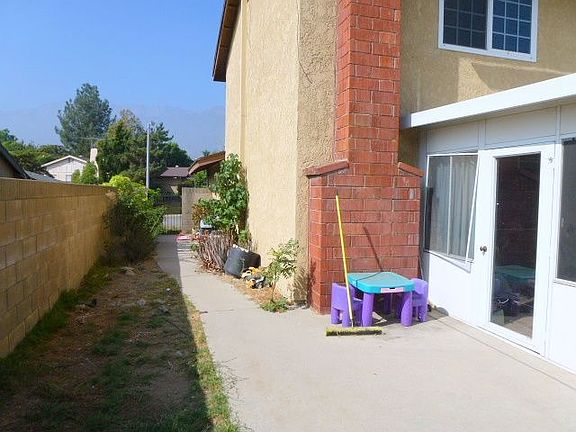 2nd image of 10685 Heather St