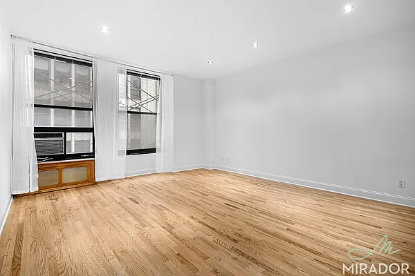 Rented by Mirador Real Estate | media 9