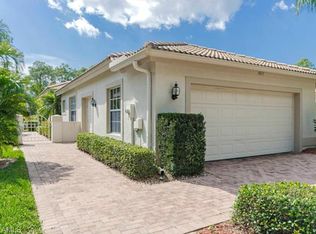 5823 Persimmon Way, Naples, FL 34110