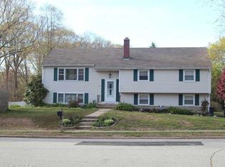 231 Bel Aire Dr, Groton, CT 06355