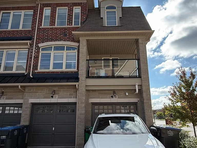 200 Veterans Dr E #100 — Photo 2