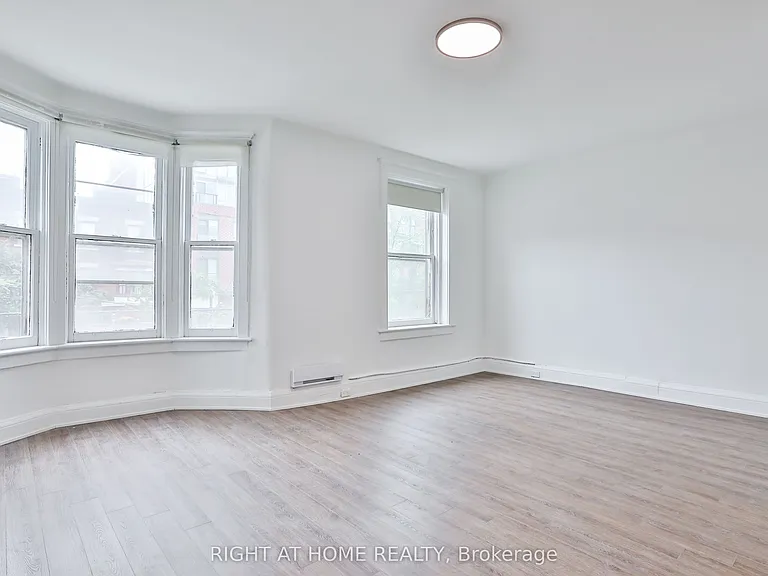 548 College St #2F — Photo 5