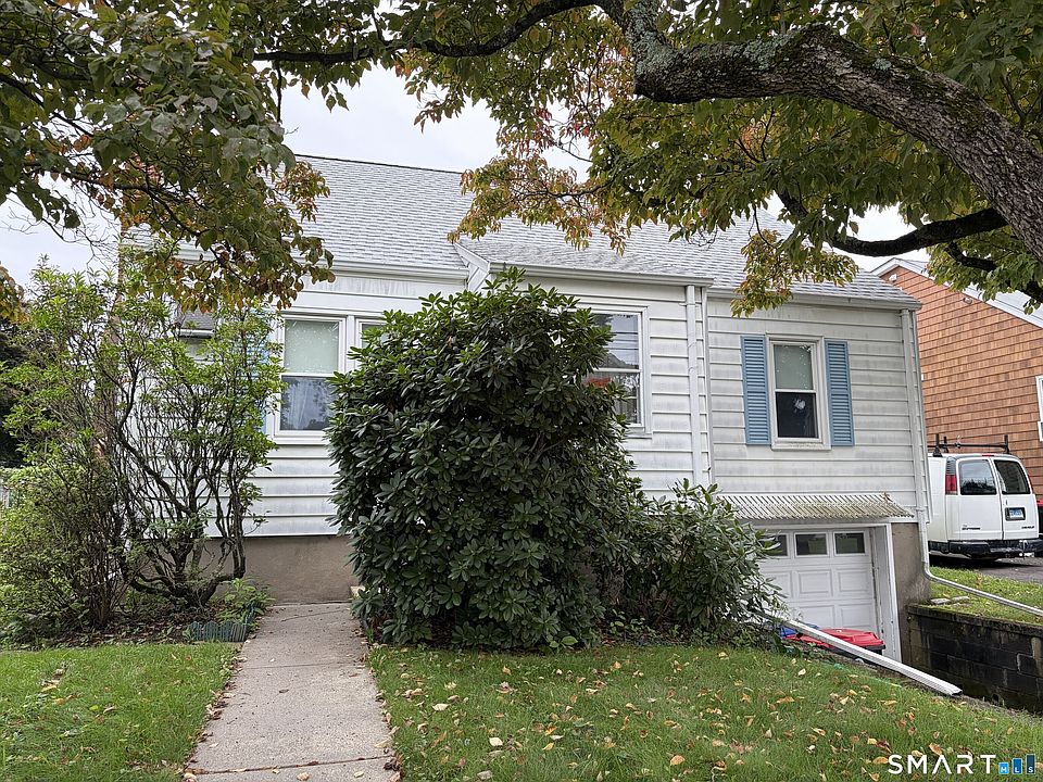 1st image of 82 Magnolia Avenue