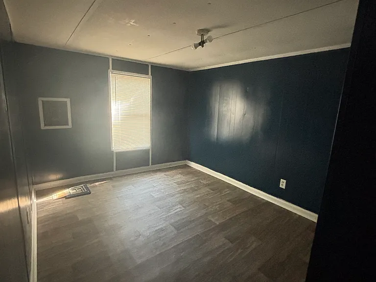 201 Corbett St #5 — Photo 6