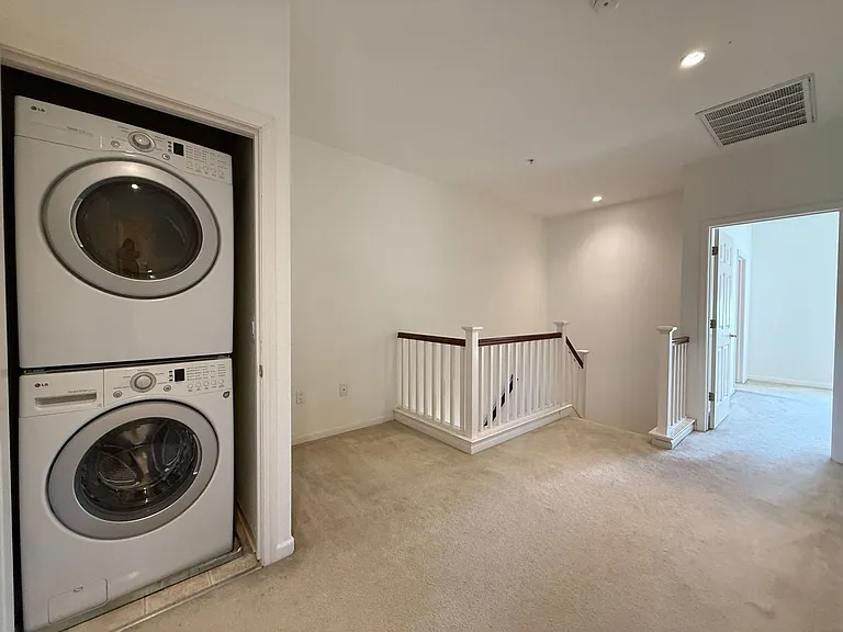 45 Esfahan Dr — Photo 16