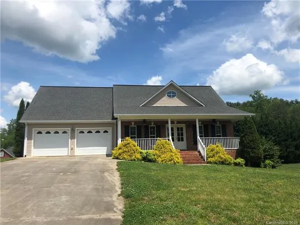 115 Whitehall Ln, Hudson, NC 28638