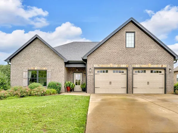 3015 Allison Mdws, Piney Flats, TN 37686