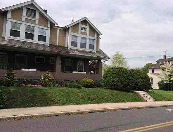 2nd image of 332 S 5th St