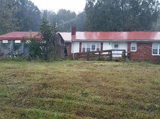 3937 Center Rd, Jonesville, NC 28642
