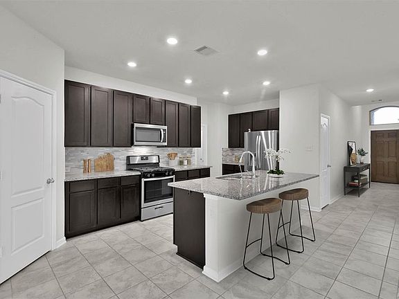 5th image of 20876 Sheffield Park Drive