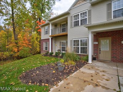 937 Eagle Dr, Fenton, MI, 48430
