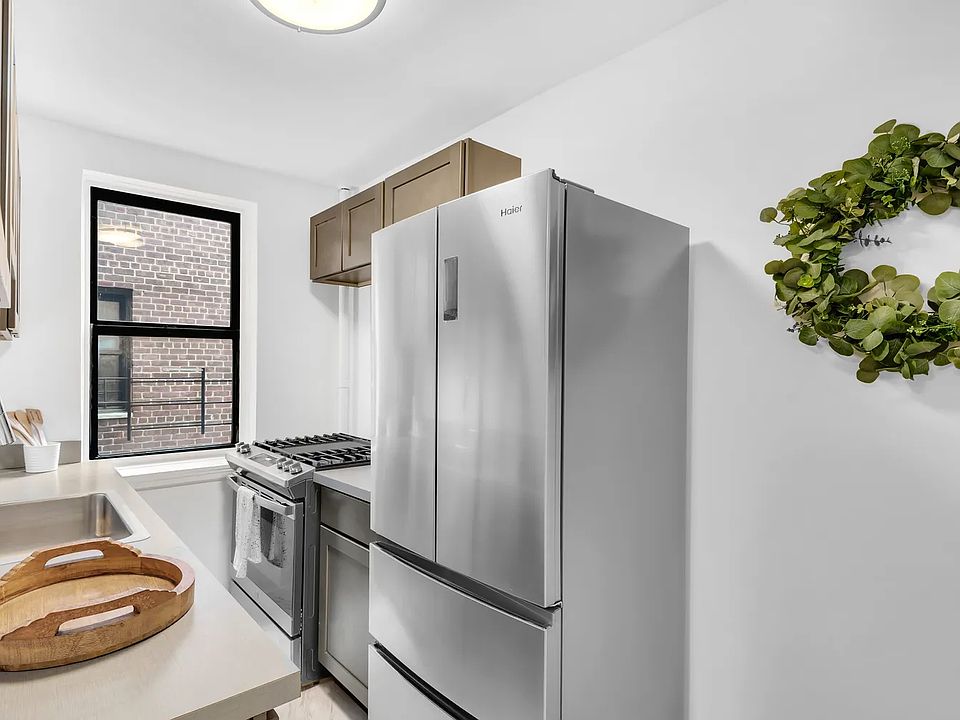 1st image of 2830 Briggs Ave APT 4I
