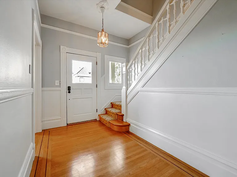 525 Liberty St — Photo 7