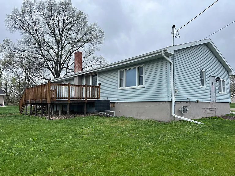 1517 Grant St — Photo 10