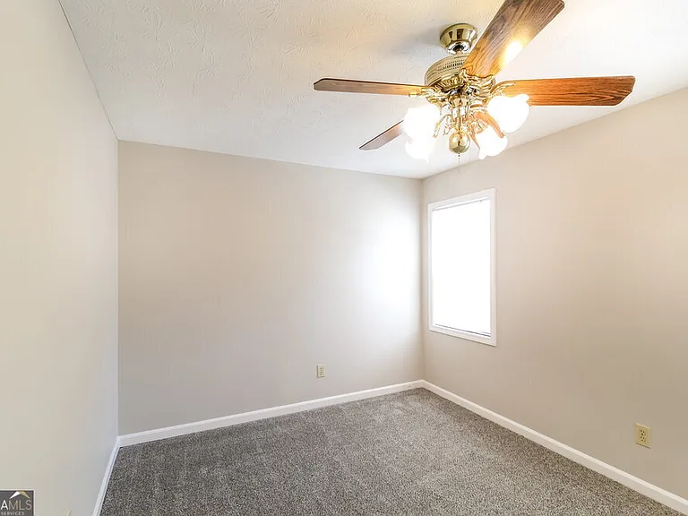 2915 Emerson Lake Dr — Photo 14