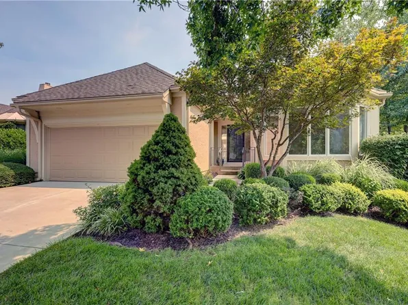 7847 W 118th St, Overland Park, KS 66210
